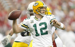 Aaron Rodgers Football Throw Wallpaper