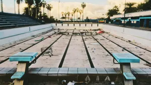 Abandoned Empty Swimming Pool Wallpaper