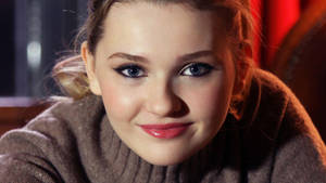 Abigail Breslin Hollywood Teen Actress Wallpaper