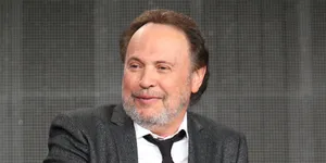 Actor Billy Crystal Facing Sideways Tca Interview Wallpaper