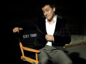 Actor Matt Leblanc Attending A Golden Globe Awards Party Wallpaper