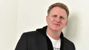 Actor Michael Rapaport Poses For The Camera During An Outing Wallpaper