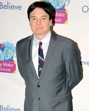 Actor Mike Myers Wallpaper