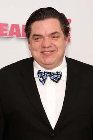 Actor Oliver Platt Gracing The Red Carpet Wallpaper