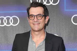 Actor Ty Burrell Smiling At An Event Wallpaper