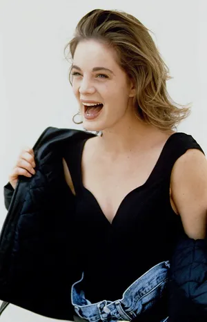 Actress Gabrielle Anwar In A Stunning Pose Wallpaper