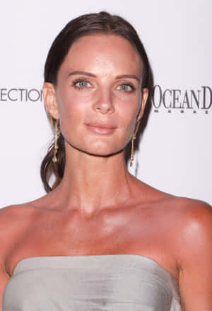 Actress Gabrielle Anwar Poses Elegantly Wallpaper