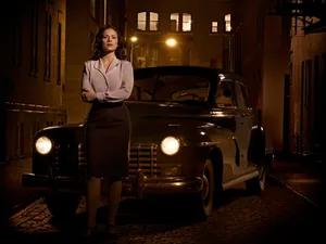 Actress Hayley Atwell As Agent Peggy Carter Wallpaper