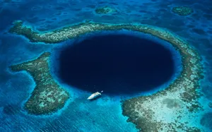 Aerial Shot Great Blue Hole Wallpaper