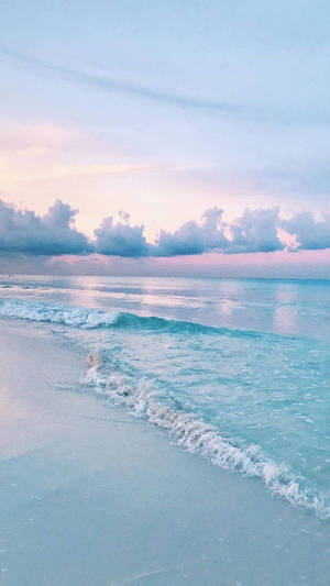 Aesthetic Beach Cloudy Sky Wallpaper