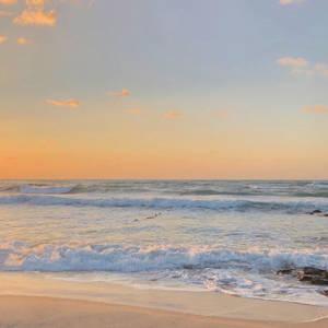 Aesthetic Beach Soft Sunset Wallpaper