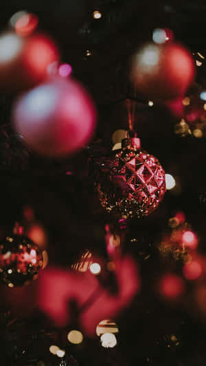 Aesthetic Christmas Garlands Holiday Iphone Wallpaper