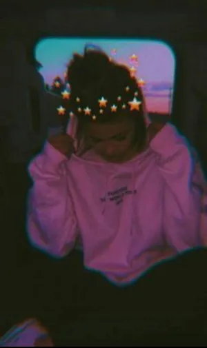 Aesthetic Mood - Capturing Essence Wallpaper