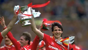 Alan Hansen With The Fa Cup Wallpaper