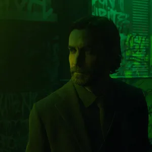 Alan Wake2 Mysterious Character Green Hue Wallpaper