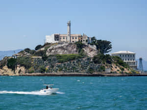 Alcatraz Island Viewwith Boat Wallpaper