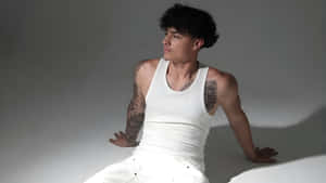 Alex Chino Casual Style Wallpaper