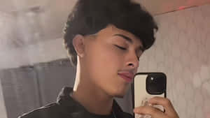 Alex Chino Selfie Style Wallpaper