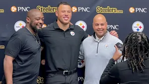 Alex Highsmith Steelers Event Smile Wallpaper