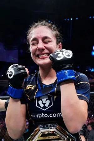 Alexa Grasso Wallpaper