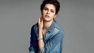 Alexandra Daddario 4k Watch Model Wallpaper