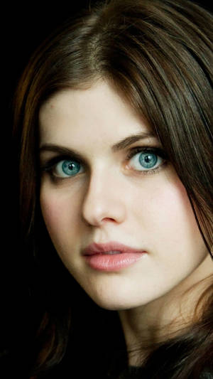 Alexandra Daddario Blue Eyes Wallpaper