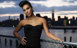 Alicia Keys In The City Wallpaper