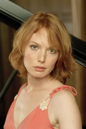 Alicia Witt 2000 X 3000 Wallpaper Wallpaper