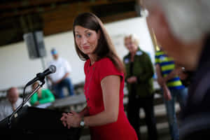 Alison Lundergan Grimes Wearing Red Wallpaper