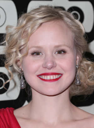 Alison Pill Smiling Radiantly Wallpaper