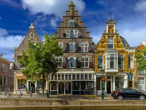 Alkmaar Canal Front Architecture Wallpaper