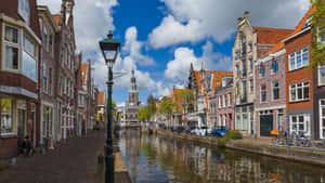 Alkmaar Canal Viewwith Historic Buildings Wallpaper