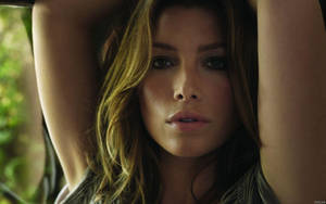 Alluring Actress And Model Jessica Biel Wallpaper