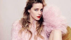 Amber Heard Fur Coat Wallpaper