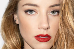 Amber Heard Red Lipstick Wallpaper