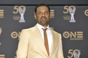 American Actor Mike Epps Looking Dapper Wallpaper