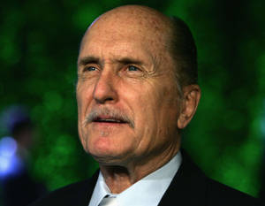 American Actor Robert Duvall At Vanity Fair Oscar Party Wallpaper