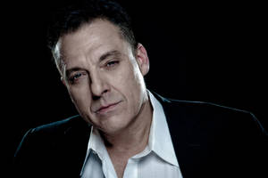 American Actor Tom Sizemore Portrait Shot Wallpaper