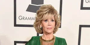 American Actress Jane Fonda Grammy Award Wallpaper