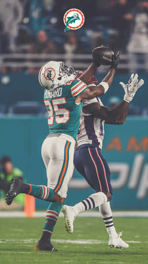 American Football Xavien Howard Catching Wallpaper