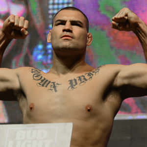 American Wrestler Cain Velasquez At Ufc 200 Wallpaper
