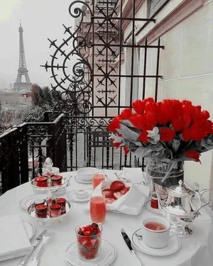 An Alluring Blend Of Red And White Wallpaper