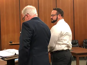 An Experienced Attorney Ready To Help You Fight For Your Rights Wallpaper