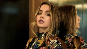 Ana De Armas Candid Photograph Wallpaper