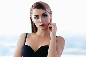 Ana De Armas Classy Actress Wallpaper