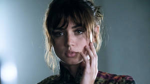 Ana De Armas Serious Look Wallpaper