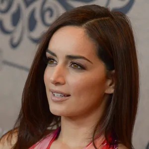 Ana De La Reguera Posing Elegantly In A Stunning Portrait Wallpaper