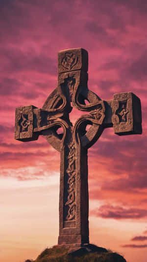 Ancient Celtic Cross Design Wallpaper