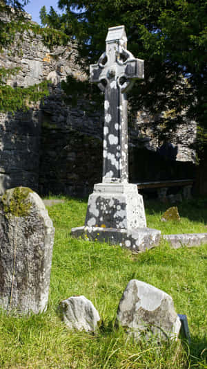 Ancient Celtic Cross Monument Wallpaper