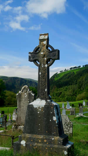 Ancient Celtic Cross Monument Wallpaper